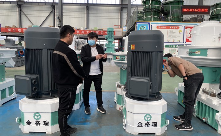 秸稈顆粒機.jpg 秸稈顆粒機.jpg