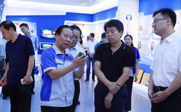 區委副書記孟學峰陪同全國總工會領導蒞臨居邦源 區委副書記孟學峰陪同全國總工會領導蒞臨居邦源